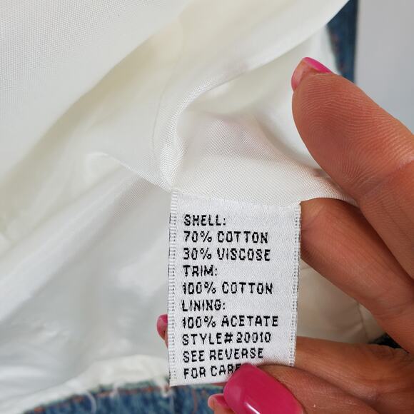 Cache White and Blue Jacket - Picture 8 of 8